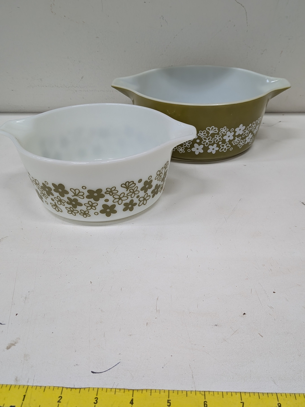 Pyrex Spring Blossom 2 PC Set Floral Glass Casserole Dish - Olive Green & White